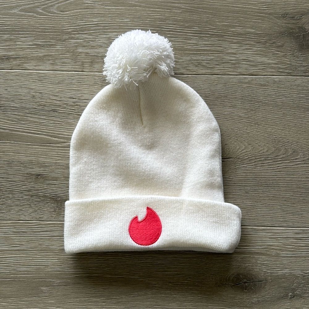 NWOT Tinder beanie